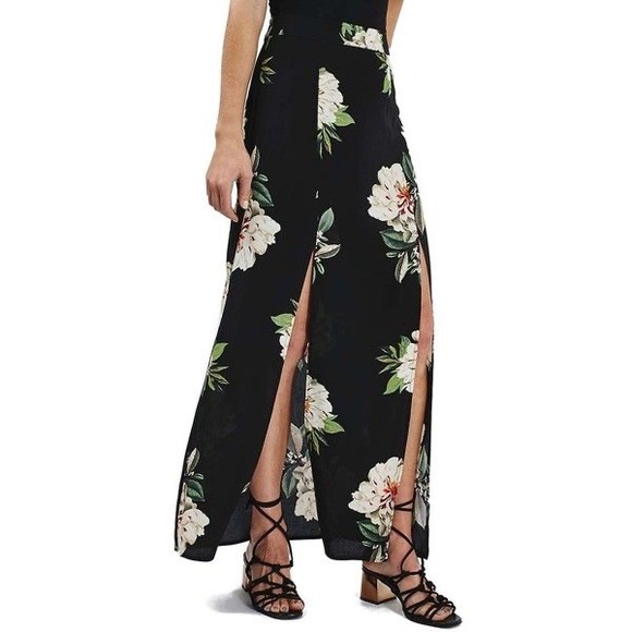Topshop Dresses & Skirts - TOPSHOP Maxi Skirt with Slits (Size 2)